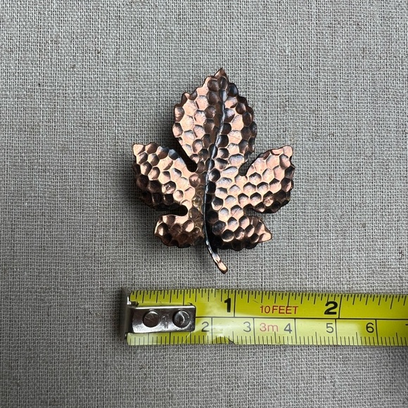 Kim Copper Hammered Maple Leaf Brooch - Picture 3 of 5